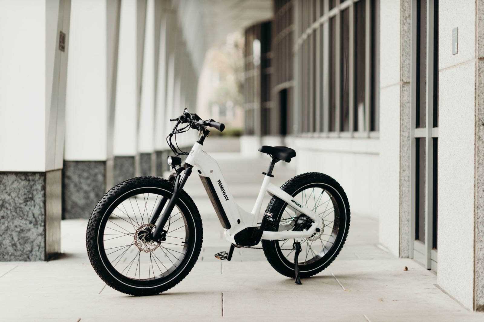 What are the Benefits of Fat Tire Bikes: Unveiling Top Advantages