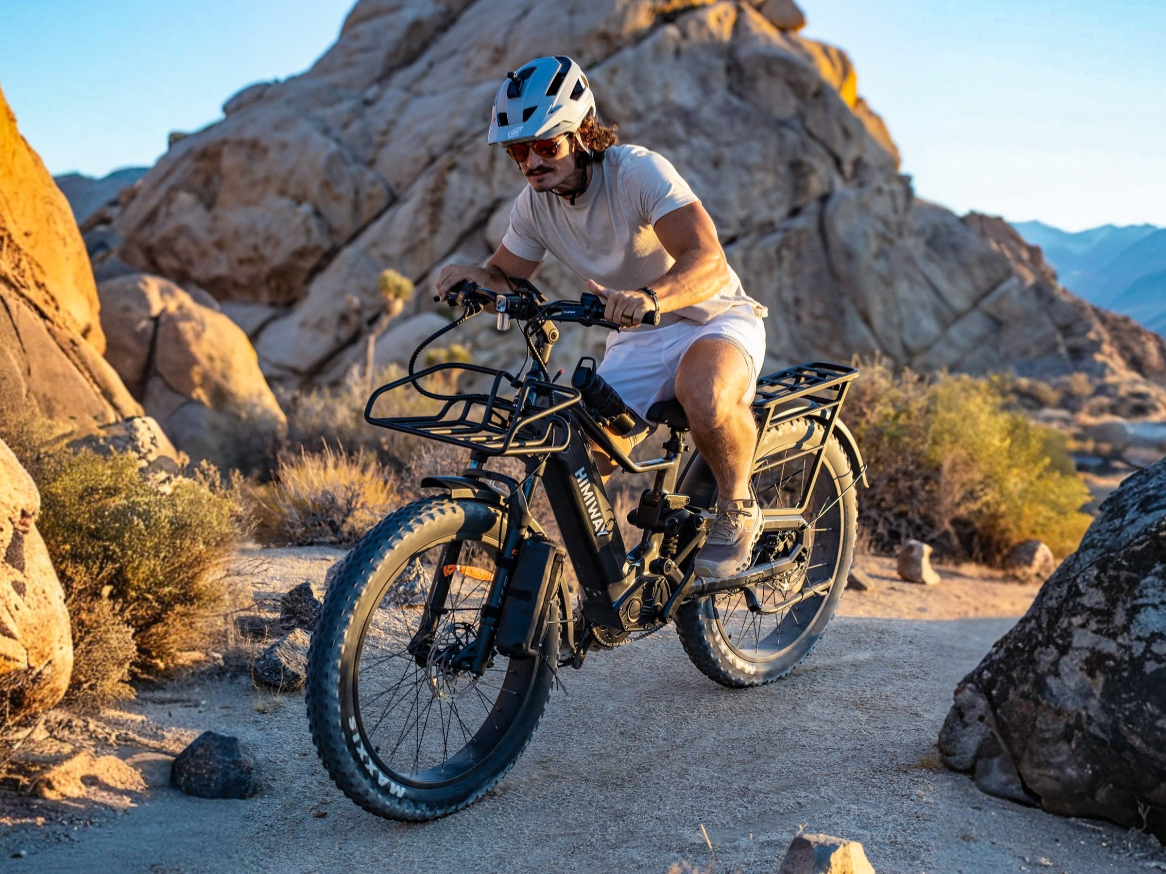 26 fat tire electric bicycle R6 bike Its dual motors can reach a peak power of 6000W Tracer Tacoma 26" Mountain E-Bike