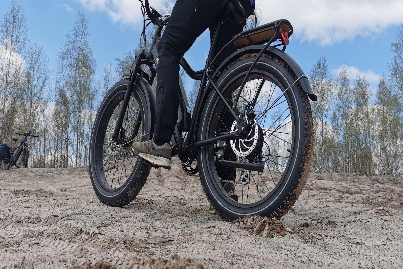 Everything You Need To Know About Fat Tire Bikes | Himiway