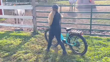 Training My Foal to Love E-Bikes! How Will Ezzy React? *Himiway Rambler*